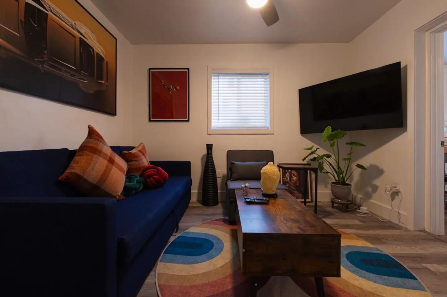 נורת' מיאמי ביץ' The Myrlande Dinvil Guest Suite מראה חיצוני תמונה