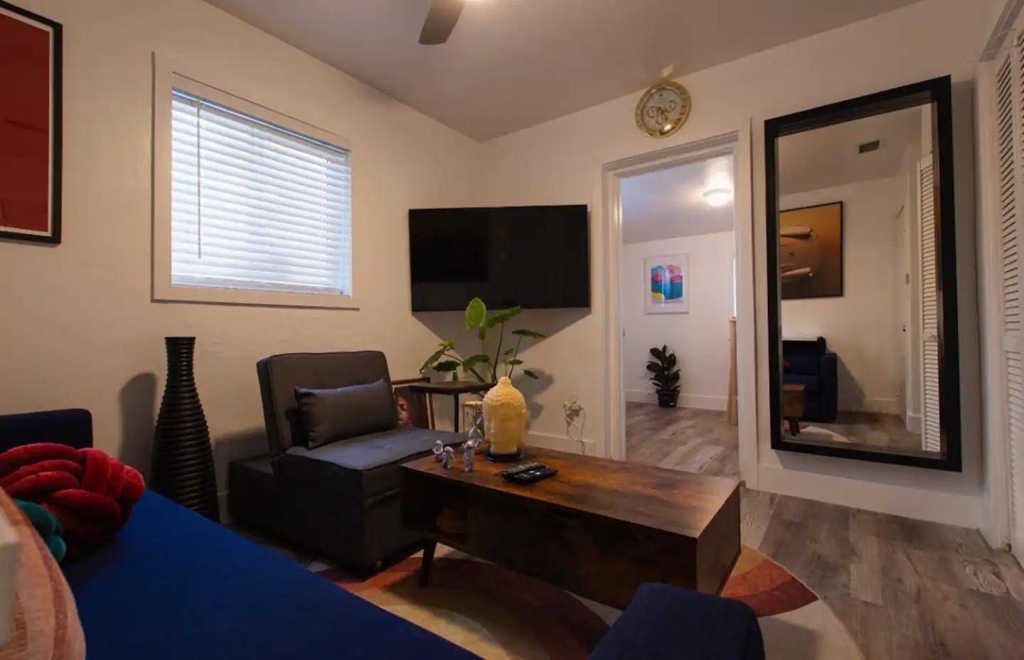נורת' מיאמי ביץ' The Myrlande Dinvil Guest Suite מראה חיצוני תמונה
